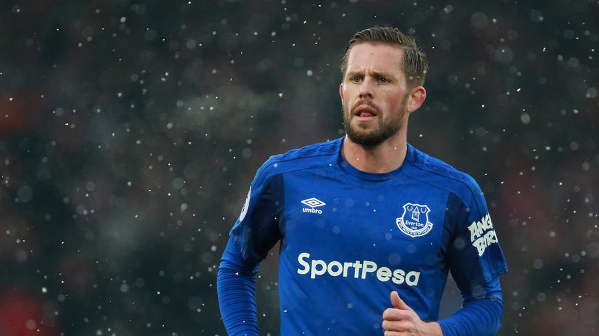 开云官方-德甲绝招：空中球保球技艺高超，接空中球技术